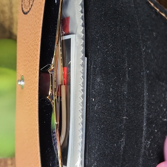 Rayban Aviator Sunglasses- Light Blue (NWOT) - Picture 3 of 7